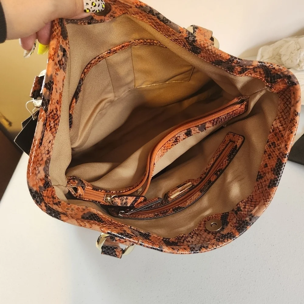 B Makowsky Leather Snake Large Shoulder Mansfield Tote Handbag Woven Purse New - Picture 6 of 10